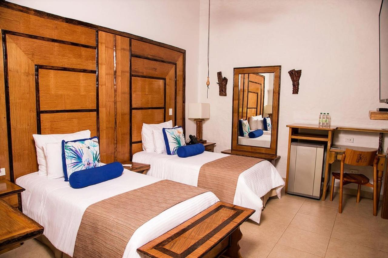 Hotel Casa San Carlos Lodge Pereira Exterior photo