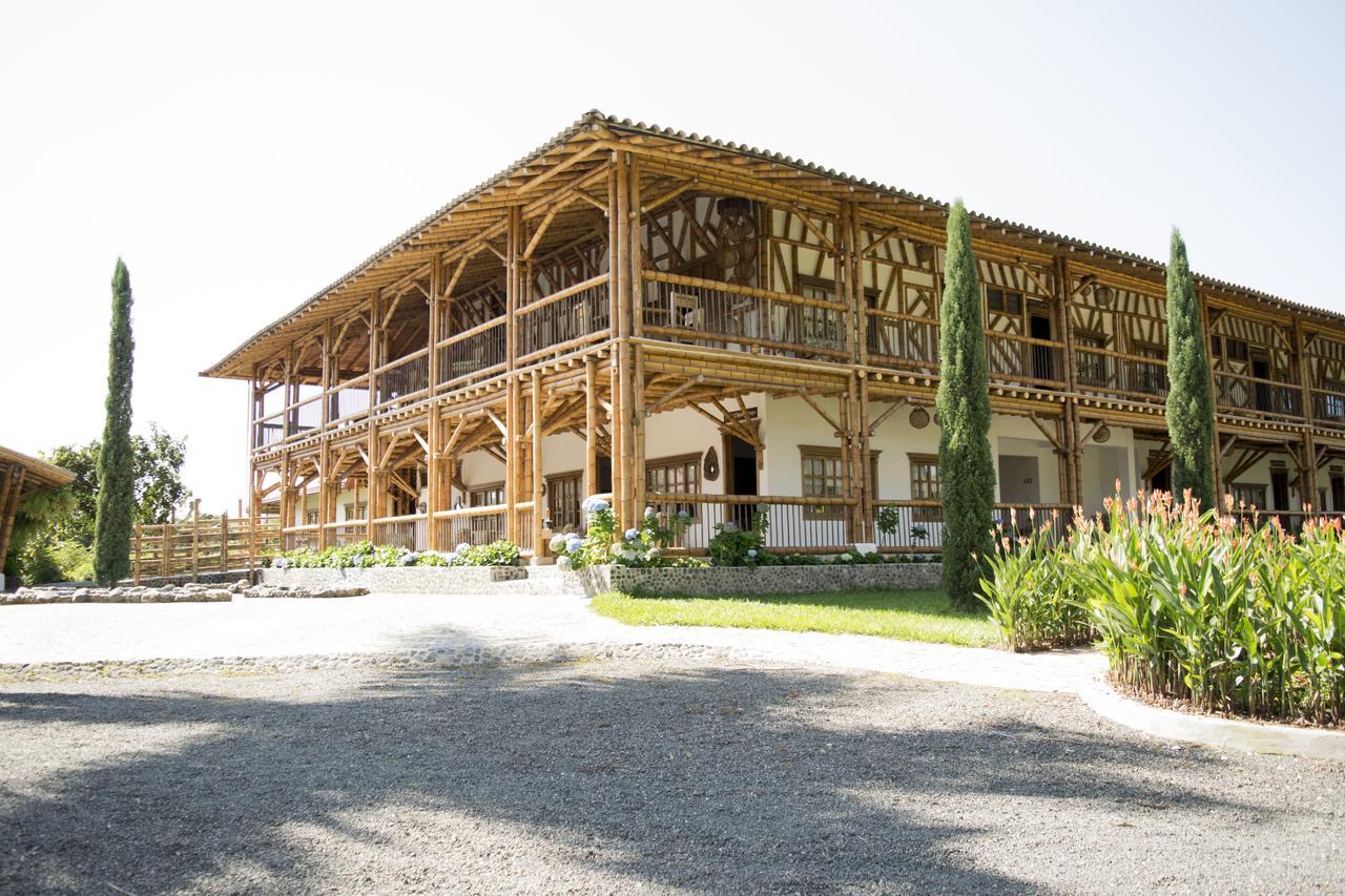 Hotel Casa San Carlos Lodge Pereira Exterior photo