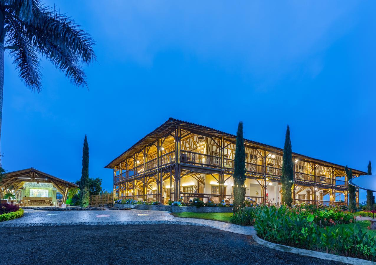 Hotel Casa San Carlos Lodge Pereira Exterior photo